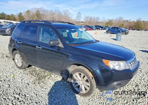 2011 Subaru Forester 2.5X Premium z USA, uszkodzony, nr VIN JF2SHADC3BH717543